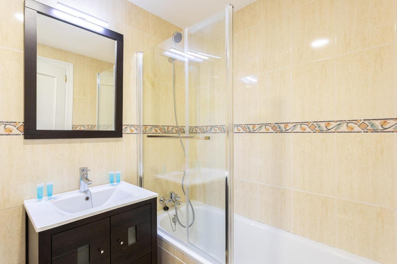 Holidays2Malaga Capuchinos French Balconies, Private Parking, Wifi & Air Con Eksteriør bilde